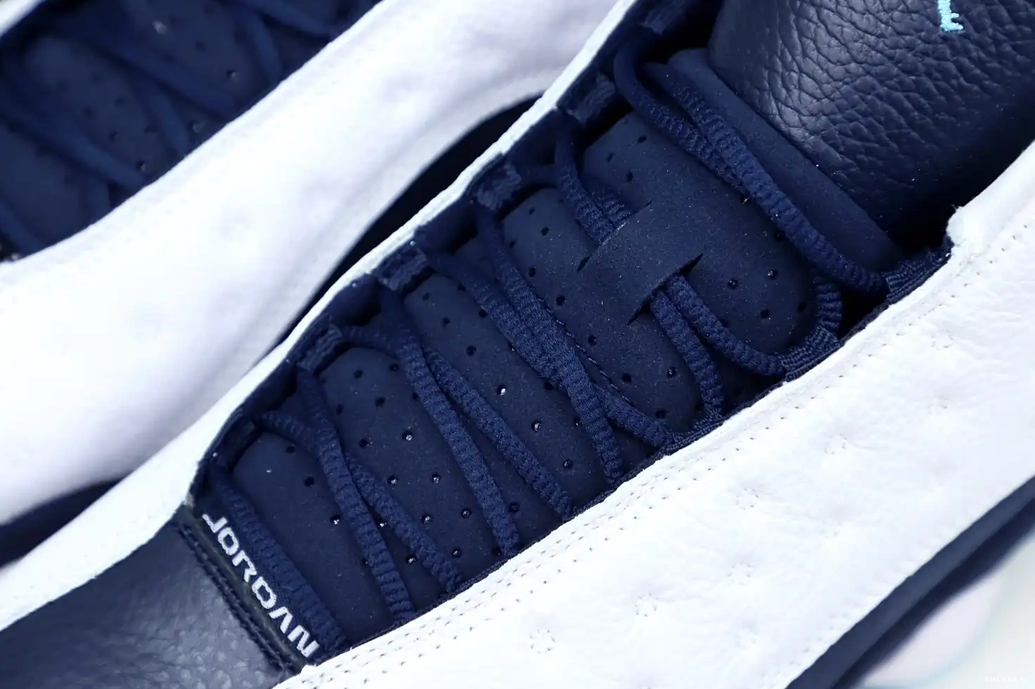 AIR Kimikick POWDER RETRO WHITE OBSIDIAN 13 JORDAN 414571-144 BLUE 0728